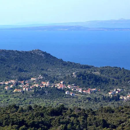 By The Sea Apartman Lukoran