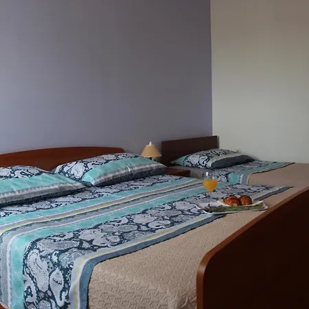 Apartman By The Sea *
